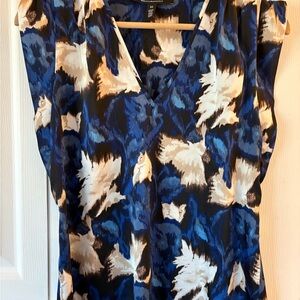 White House Black Market Blue Floral V-Neck Blouse with White and Black Accents
